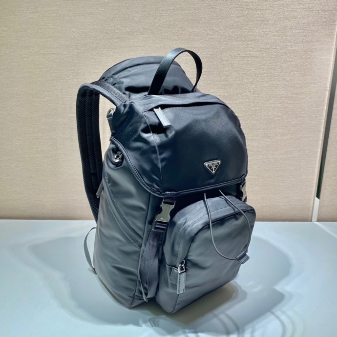 Pra*a backpacks